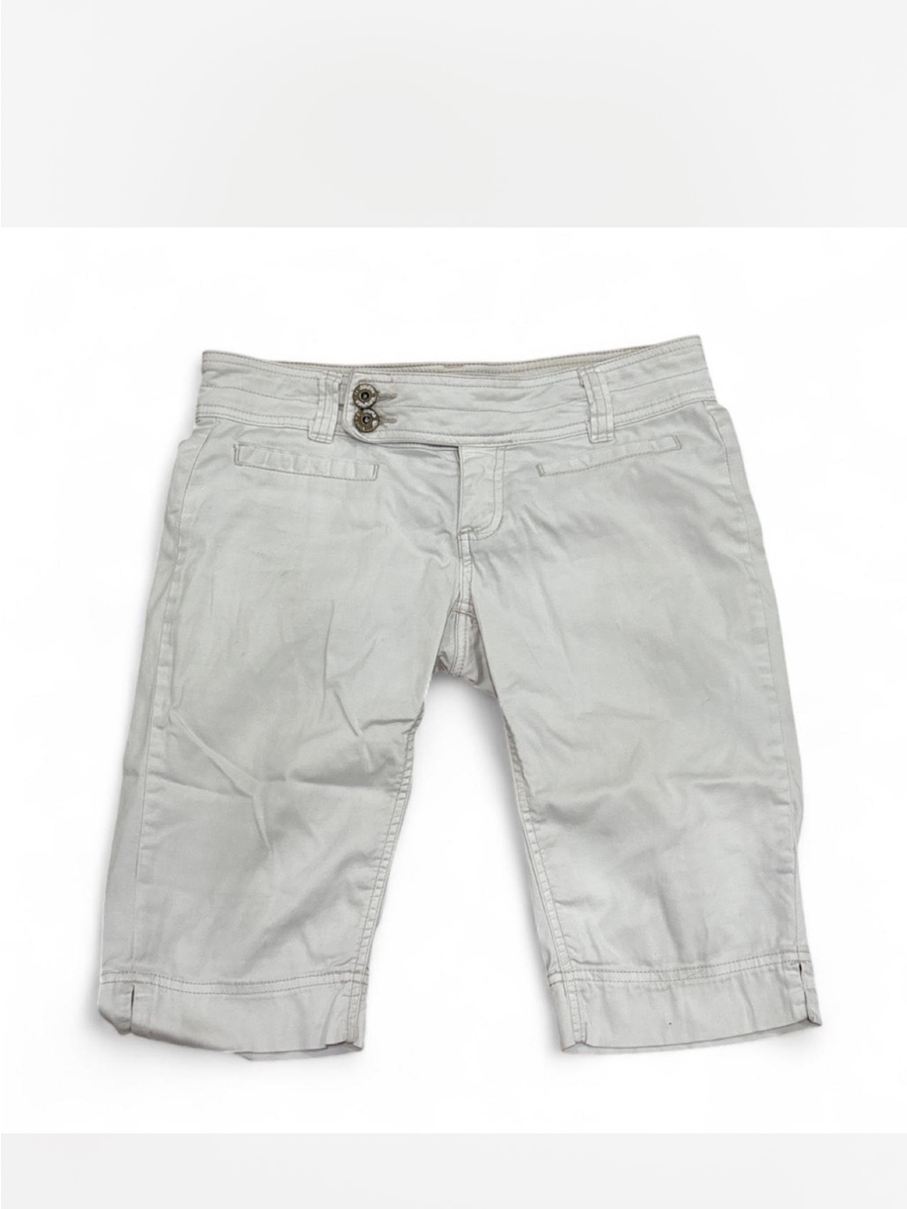 Y2K Primadonna White Low Rise  Capris Double Button Women’s Small